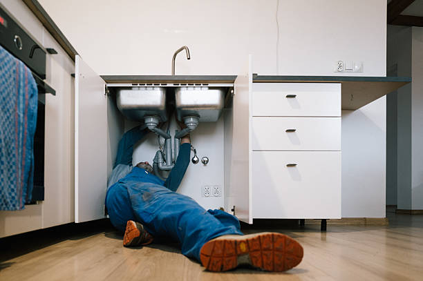 Professional Plumbing technician working in Round Hill, VA
